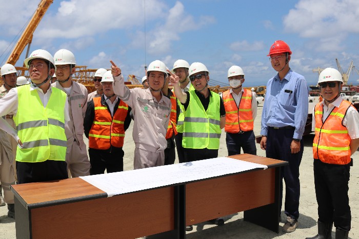 2019.9.17 华友钴业集团董事长陈雪华等领导一行1.JPG